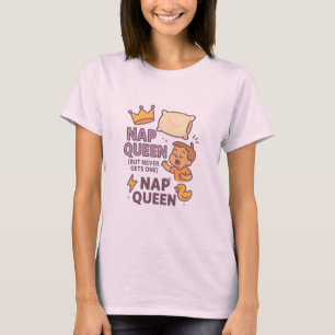 Camiseta Rainha do Cochilo (Mas Nunca Pega no Sono)