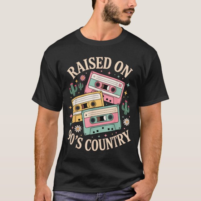 Camiseta Raised On 90's Country Music Retro Cette Design  (Frente)