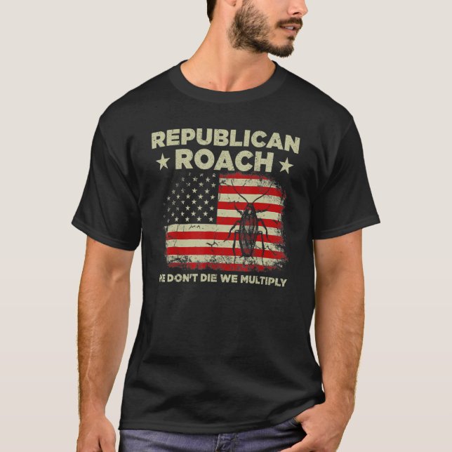 Camiseta Raja Republicana Não Morremos Multiplicamos 7 (Frente)