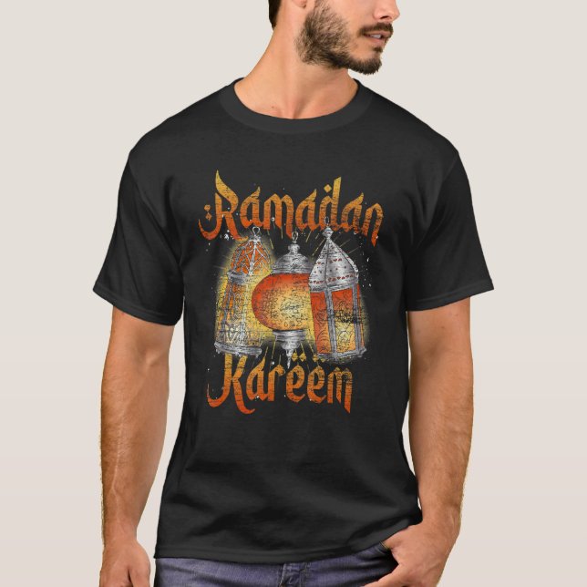 Camiseta Ramadan Kareem Muslim Fasting Islamic Celebration  (Frente)