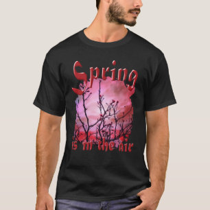 Camiseta Ramificações Escuras Combustos Vermelhos E Céu Fie