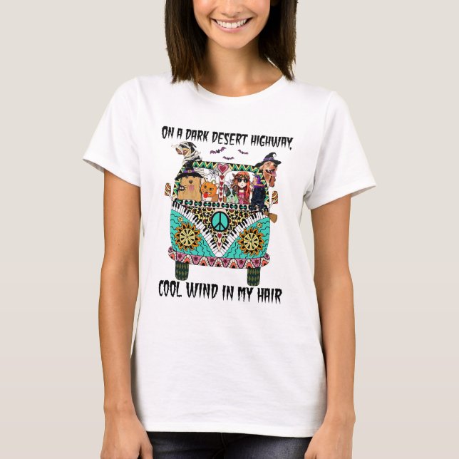 Camiseta Rapariga De Hippie E Bruxa De Cães Num Deserto Esc (Frente)