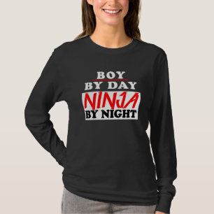 Camiseta Rapaz Por Dia - Ninja Por Noite - Jogando Ninja