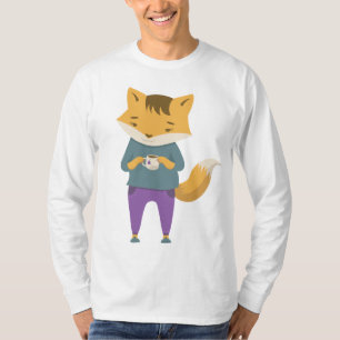 Camiseta Raposa-branca com xícara de chá