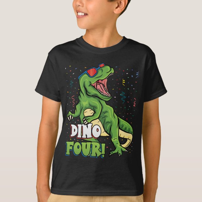 Camiseta Rawr Eu sou um Dinofour 4º aniversariante (Frente)
