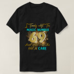 Camiseta RD Funny 69th Birthday Gag Finalmente 69 anos<br><div class="desc">RD Funny 69º Aniversário Presente Finalmente 69 anos</div>