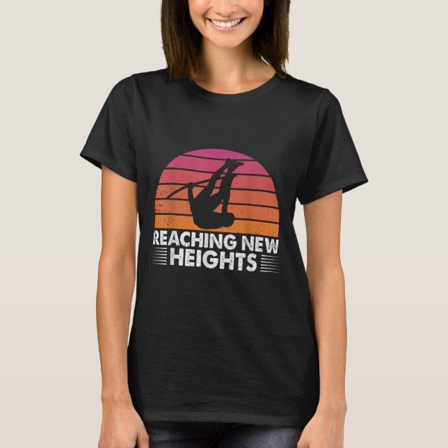 Camiseta Reaching New Heights, Le Vault Funny Le Vault Jump (Frente)