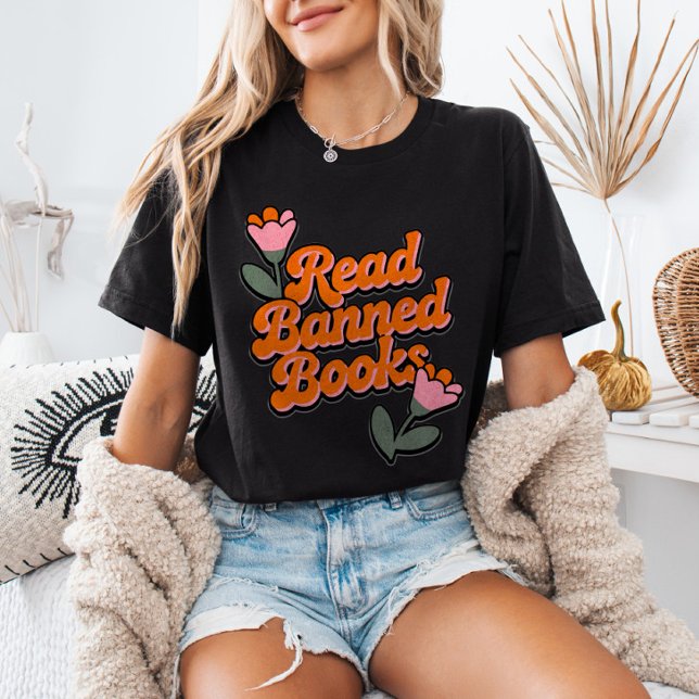 Camiseta Read Banned Books Retro Minimalist Floral Bookworm (Criador carregado)