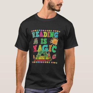 Camiseta Reading Is Magical Book Lover Teacher Girls Woman