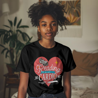 Camiseta Reading is My Cardio Red Heart Raccoon