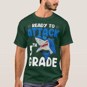 Camiseta Ready To Attack 5th Grade Shark Fifth Grade Teache