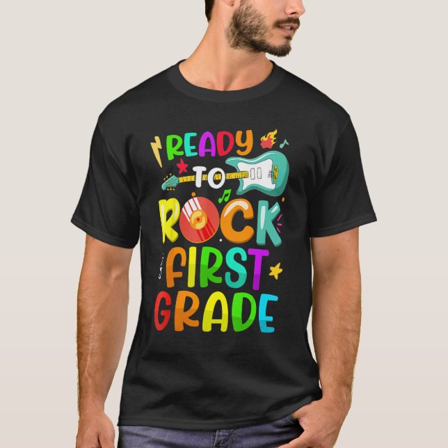 Camiseta Ready To Rock First Grade Happy Back To School Stu (Frente)