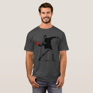 Camiseta Rebel Throwing Flaming Star Street Art Tee