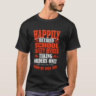 Camiseta Recebendo Ordens Da Minha Esposa Agora Aposentada