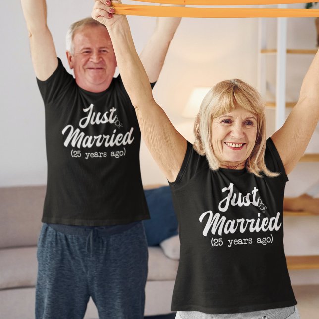 Camiseta Recem casados 25 de Aniversário 25 Anos Atrás (Criador carregado)