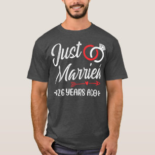 Camiseta Recem casados 26 Anos Atrás, Feliz 26 Casamento An