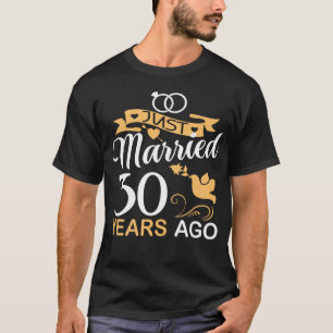 Camiseta Recem casados 30 Anos Atrás. 30