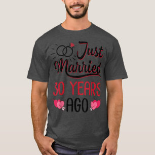 Camiseta Recem casados 30 Anos Atrás Casamento Caseiro Husb