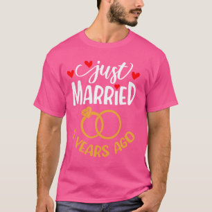 Camiseta Recem casados 5 Anos Atrás 5 Nata Engraçado