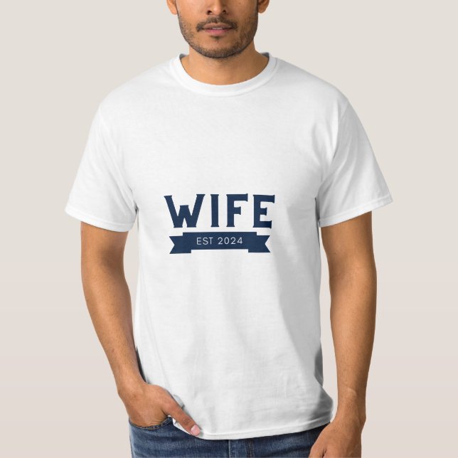 Camiseta recem casados da esposa est 2024 (Frente)