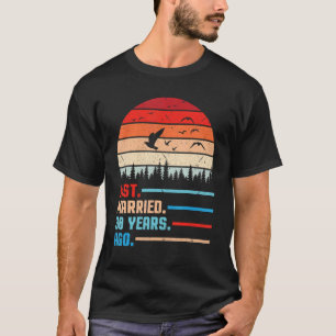 Camiseta Recem casados De Marido E Esposa 30 Anos Atrás Cas