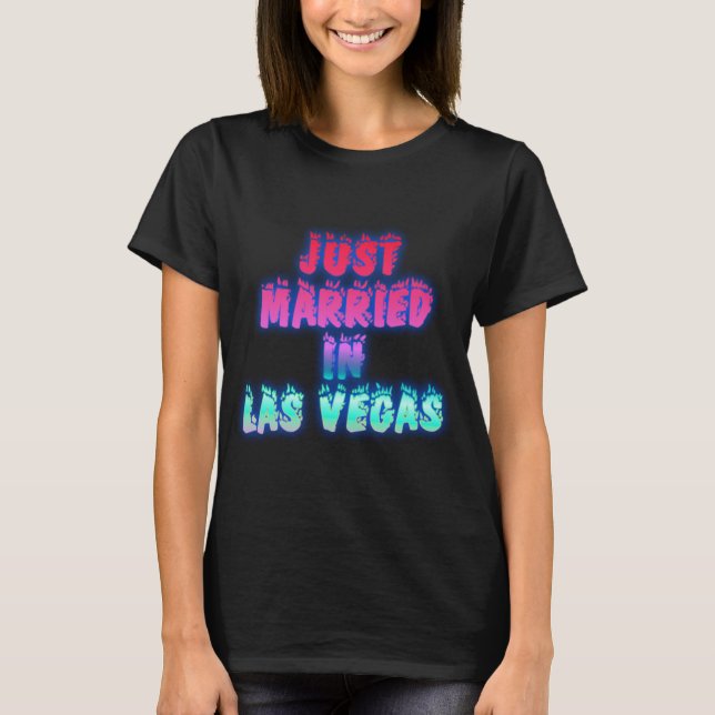 Camiseta Recem casados Do Estilo De Fogo Em Las Vegas (Frente)