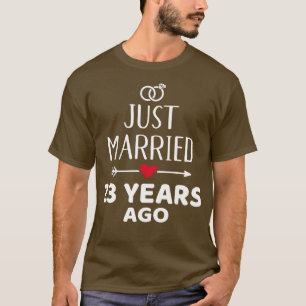 Camiseta Recem casados há 23 anos para o 23º aniversário de