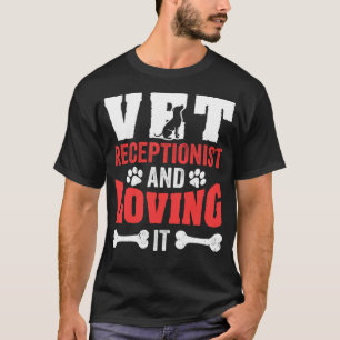 Camiseta Recepcionista De Vet E Adorando Clínica Veterinári