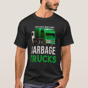 Camiseta Reciclando apenas um menino que ama caminhões de l