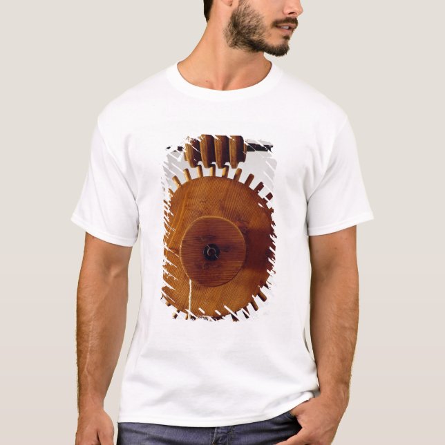 Camiseta Reconstrução modelo do design de da Vinci (Frente)
