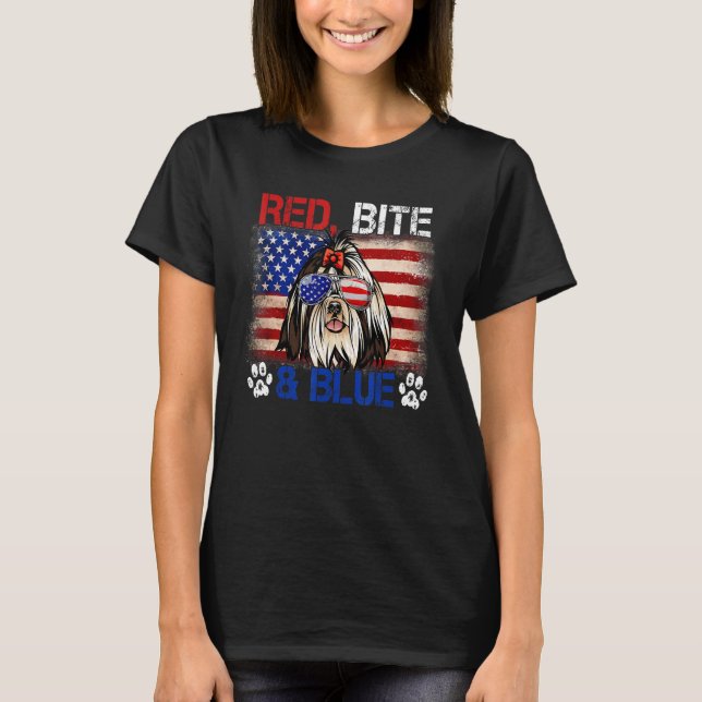 Camiseta Red Bite Blue Dog 4 De Julho Shih Tzu Usa Flag (Frente)