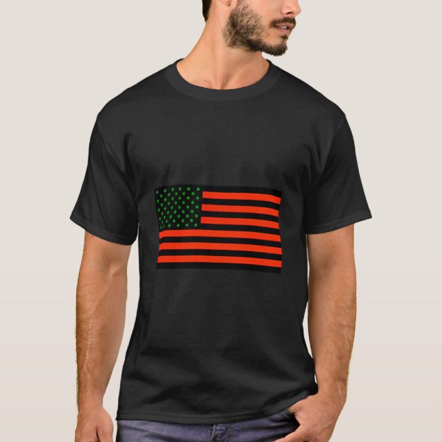 Camiseta Red Black Green Flag Black Owned Bz African Americ (Frente)
