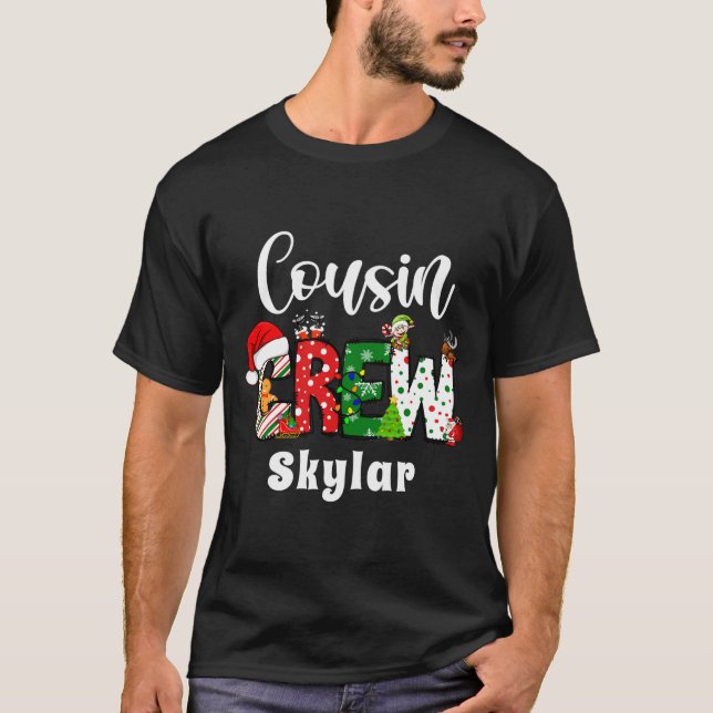 Camiseta Red Cousin Crew Christmas Retro  (Frente)