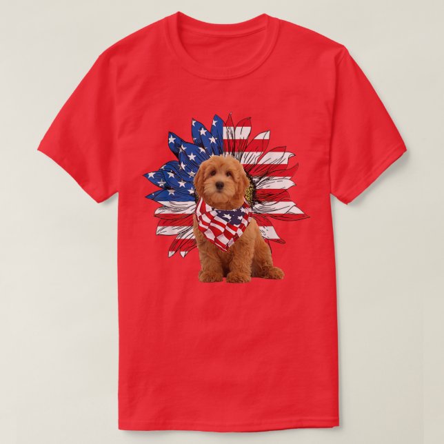 Camiseta Red Goldendoodle Sunflower American Flag Independe (Frente do Design)