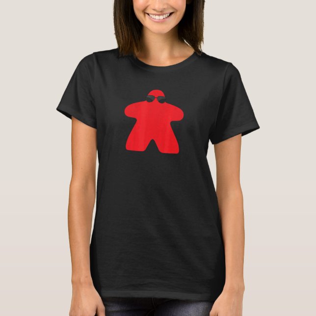 Camiseta Red Meeple in Sunglasses  Board Game Meeple in Red (Frente)