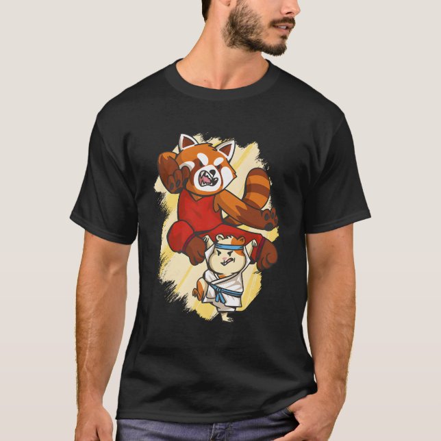 Camiseta Red Panda E Hamster Lutando Karate (Frente)