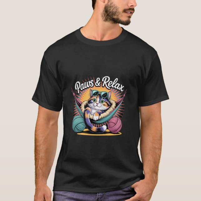 Camiseta Rede de descanso fofa para gato com bolas de lã De (Frente)