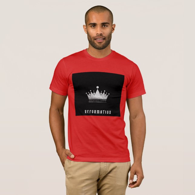 Camiseta "REFORMATION" T-shirt vermelha.   (Frente Completa)