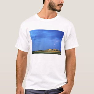 Camiseta Relâmpagos atingem as Colinas Wildcat perto