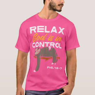 Camiseta Relaxe Deus Está No Controle Dos Homens Cristãos