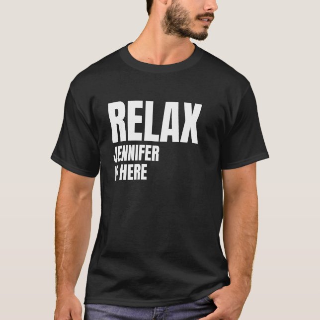 Camiseta Relaxe Jennifer Está Aqui Nomes de Nascimento Popu (Frente)