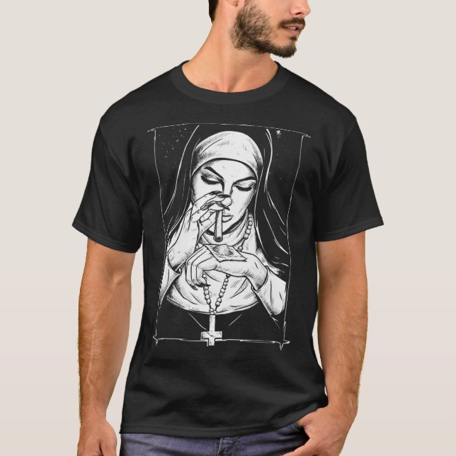 Camiseta religião ruim freiras travessas (Frente)