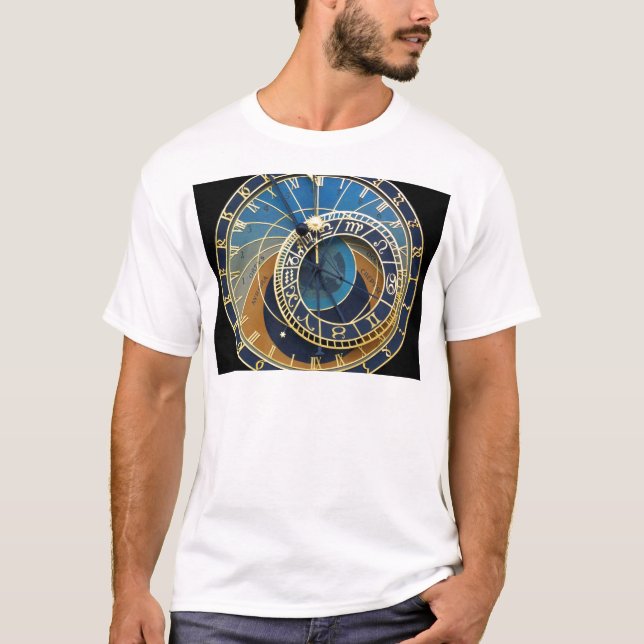 Camiseta Relógio Astronômico - Praga Orloj (Frente)