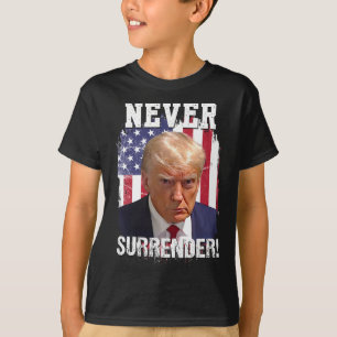 Camiseta Rendição Trump Bandeira EUA 2024