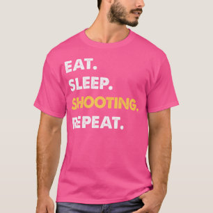 Camiseta Repetição de disparo engraçado - Roupa Coma o Sono