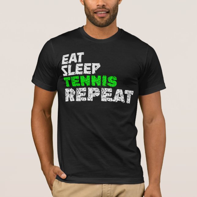 CAMISETA REPETIÇÃO DE TÊNIS DE SONO DE COMIDA (Frente)