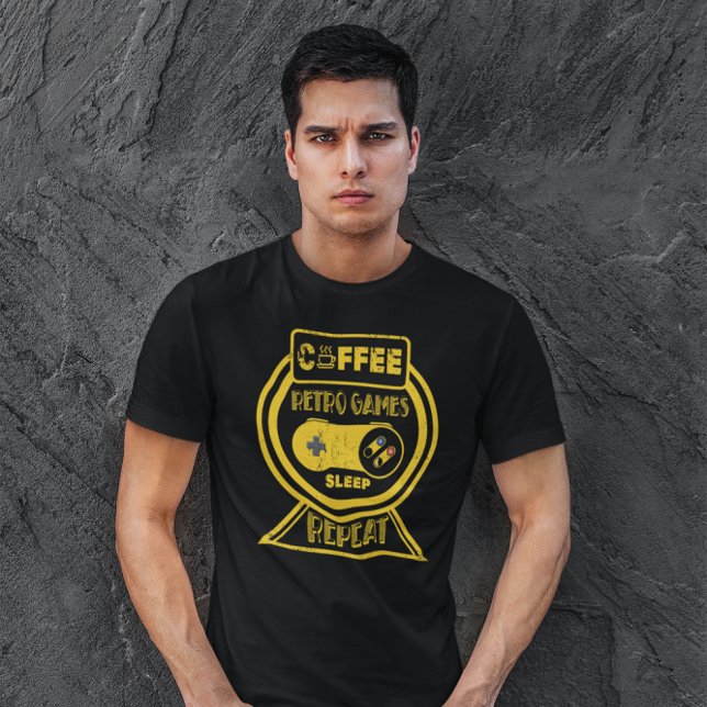 Camiseta Repetição do Sono com Retorno do Café - Jogo de Ví (Criador carregado)