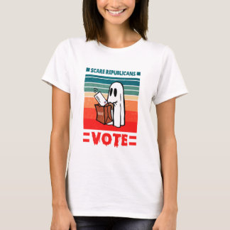 Camiseta Republicanos assustadores votam por correio - vota