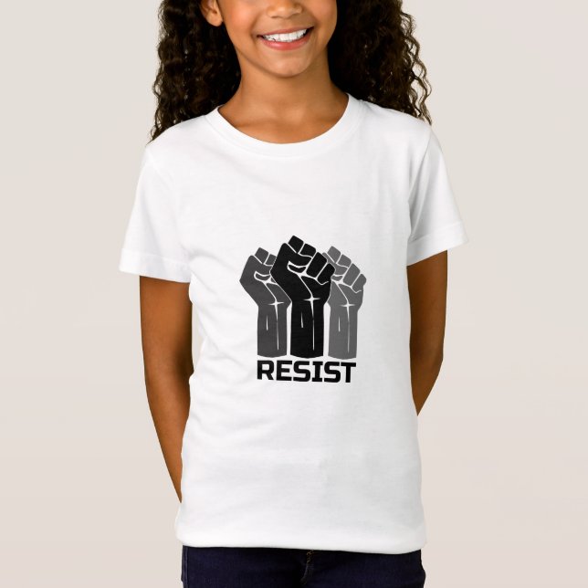 Camiseta Resistir com punho - em preto 0003 (Frente)