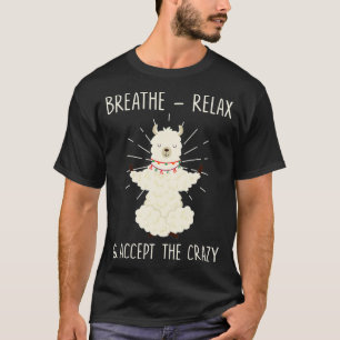 Camiseta Respire Rela e aceite o maluco Llama Yoga